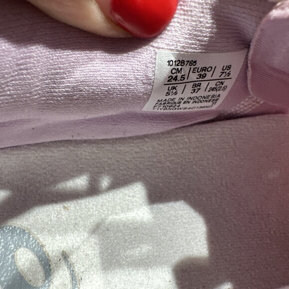 Asics Novablast 5 White/Coral Reef Women’s 7.5 Wide 1012B766-101 - Picture 9 of 10